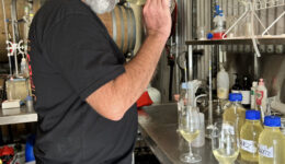 Duane winemaker Pokolbin Hutner Valley